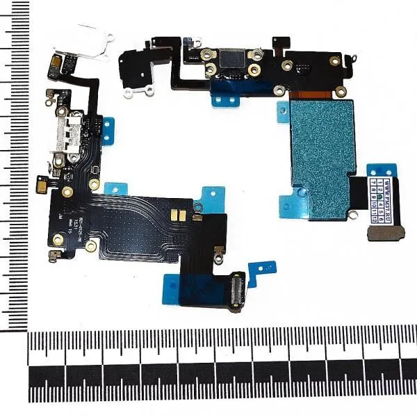 Шлейф совместим с iPhone 6S Plus + разъем зарядки + разъем гарнитуры + микрофон белый